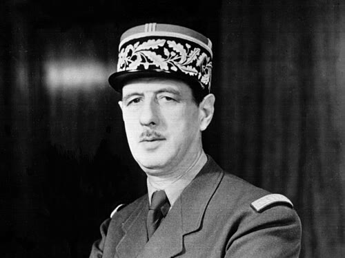 Portrait photographique du général de Gaulle en uniforme, vers 1942